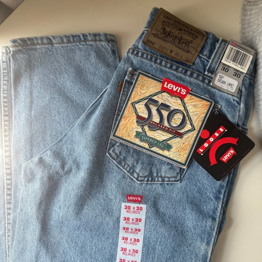 NEW Vintage Levi's 550 Relaxed Fit Tapered Leg Jeans Mens 30x30 Light Wash Pants